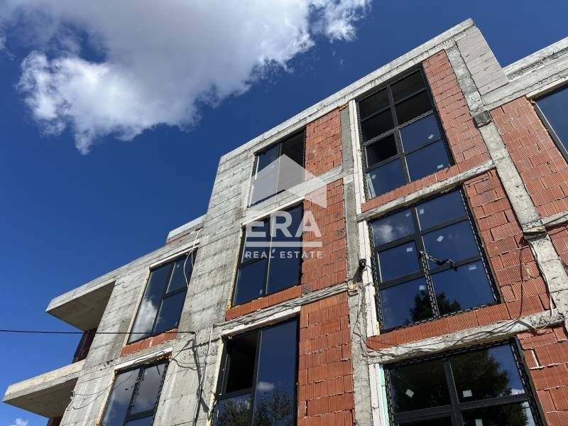 Продава се Четиристаен апартамент в София, Горна баня - 215 кв.м за 1062 €/кв.м - Снимка #3