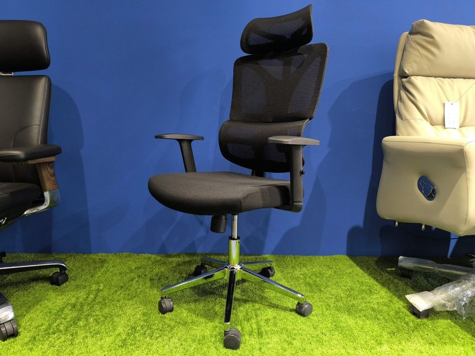 Офисное кресло модель Nine. Есть доставка и гарантия