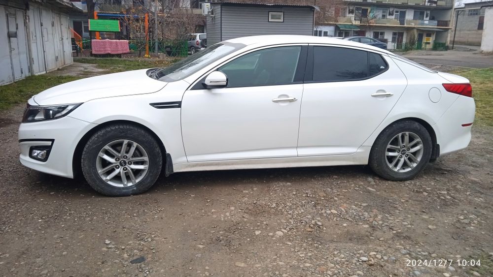 Продам автомобиль Киа Оптима 2015 год