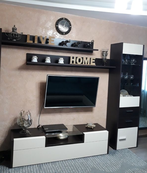 Продам две интерьерные надписи