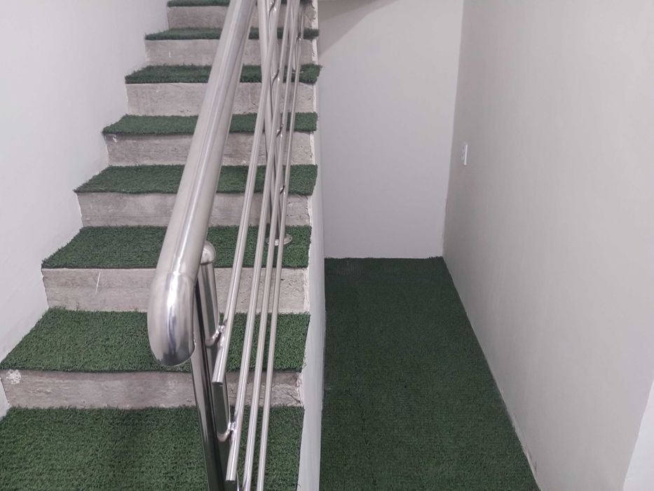 Farg'ona shahar markazidan 3 xonali uy Ijaraga beriladi. FAQAT OILAGA