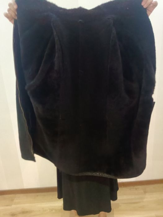 Продам  женскую дублёнку