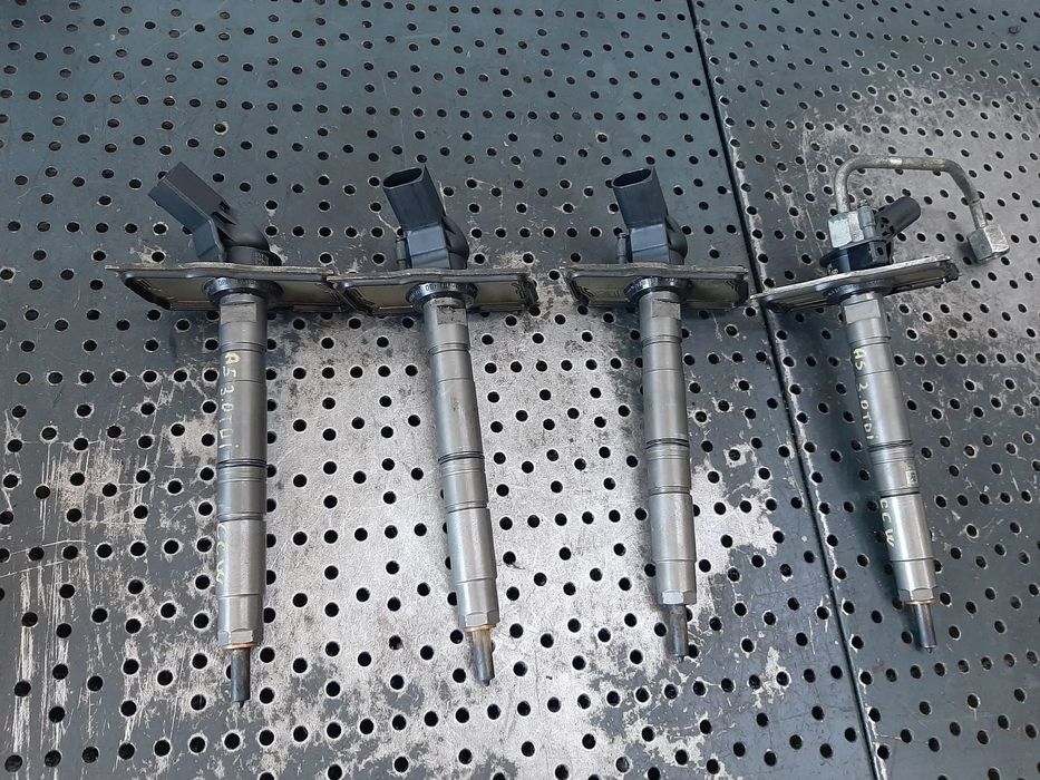 injector 2.7 tdi 3.0 tdi audi a4 b8 audi a5 audi a6 c6 4f  audi q5 059130277be  0445116023