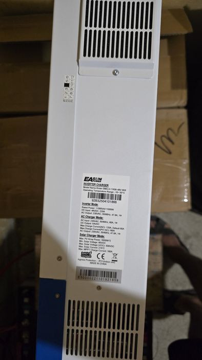 Хибриден инвертор Easun 11kw