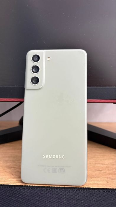 Продам Samsung s21fe / Самсунг с21фе