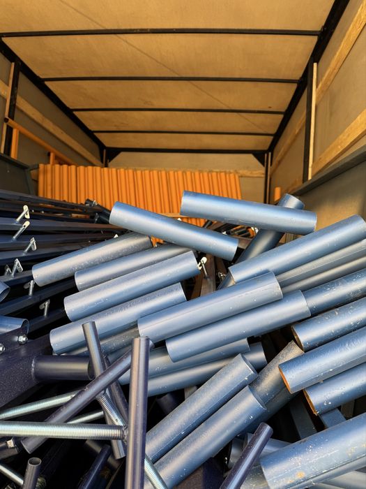 Производство лесов (вышек тур) с боковым ограждением для безопасности