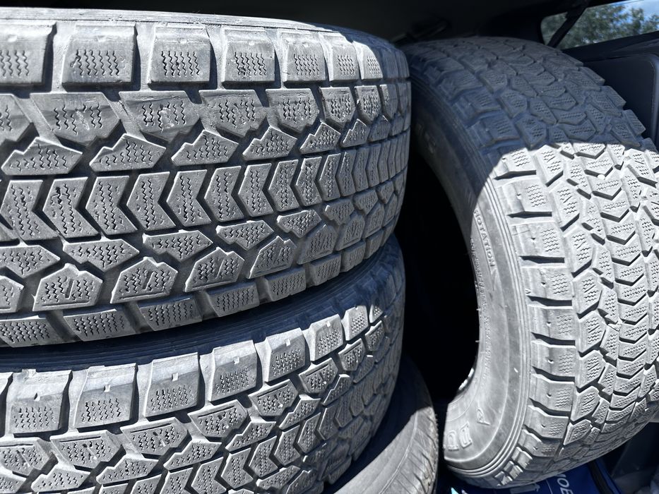 Продам шины Dunlop 265/65/17