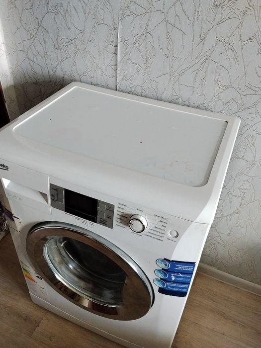 Продам стиральную машину