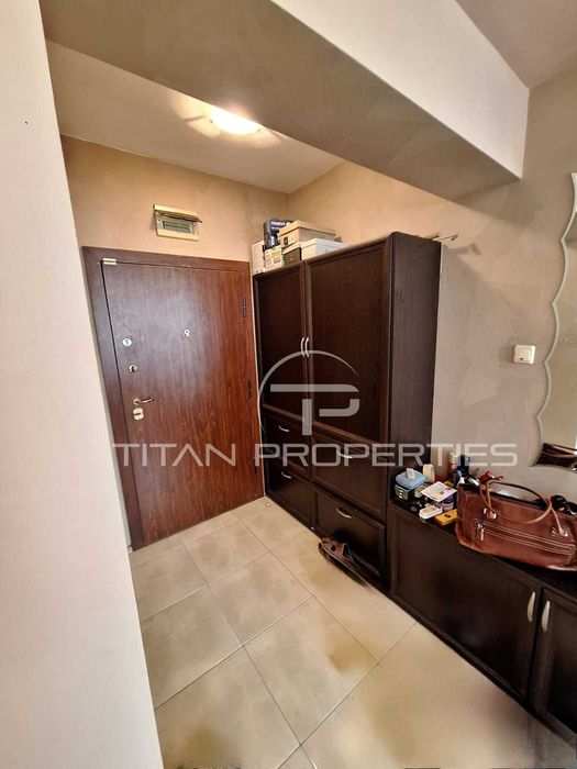 Продава се Тристаен апартамент в Пловдив, Кючук Париж - 115 кв.м за 2018 €/кв.м - Снимка #8