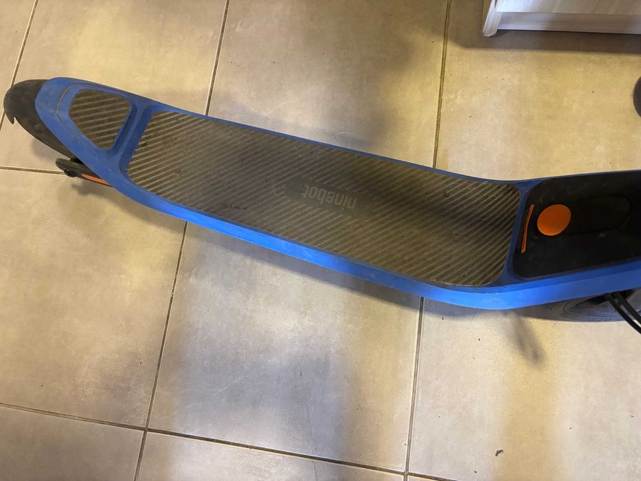 Детска тротинетка Ninebot KickScooter, 16км/ч