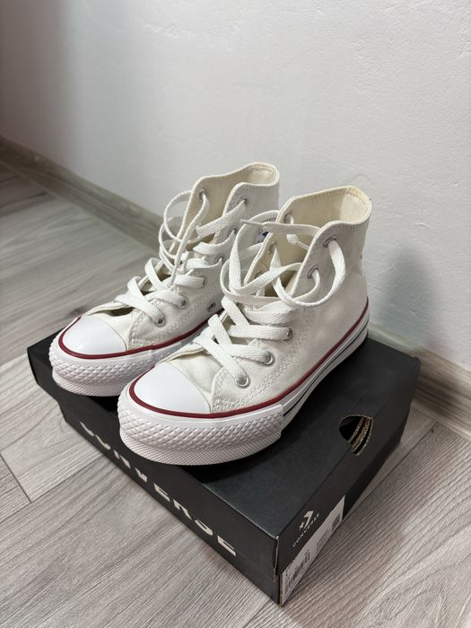 Converse Chuck Taylor, marimea 32