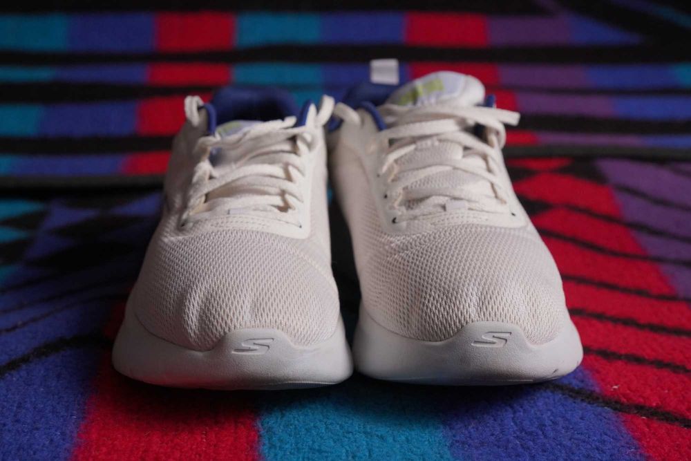 Женские кроссовки Skechers Go Run, размер 41, почти новые