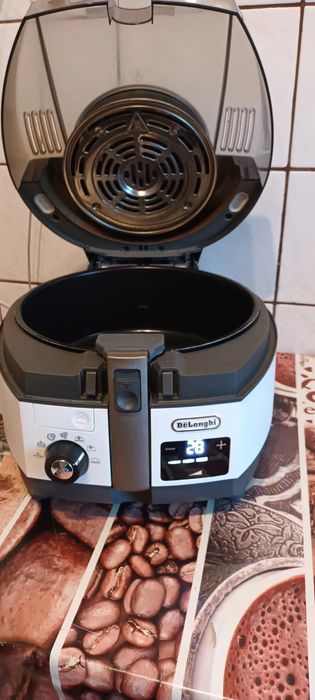 Friteuza cu aer cald DE  LONGHI model FH 1394/1
