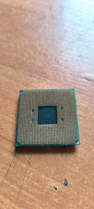 AMD Ryzen 3 3200GE