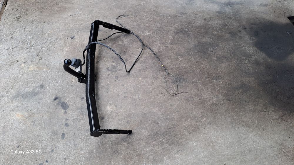 Теглич Нисан Алмера Тино/Nissan Almera Tino (2000-2006г)