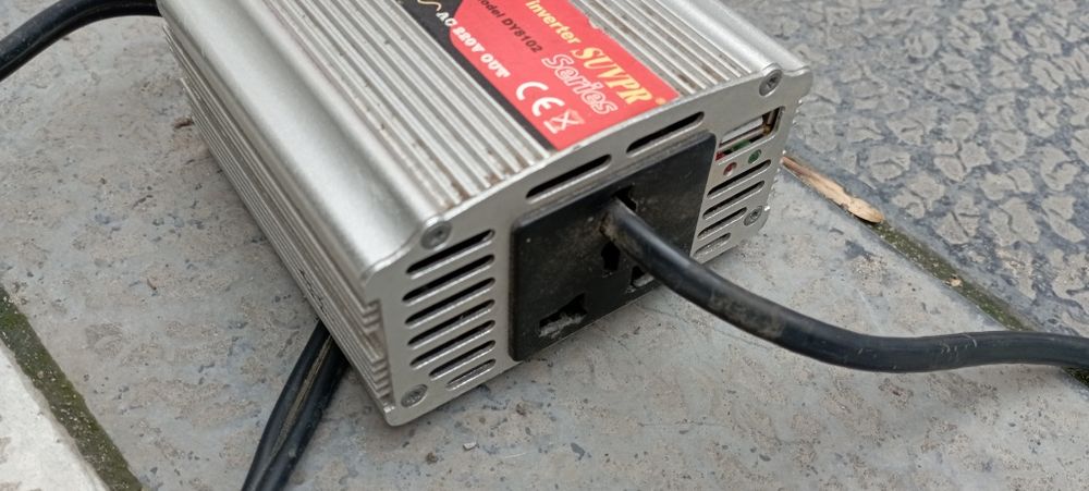 Автомобильный инвертор 150Вт 12в-220в