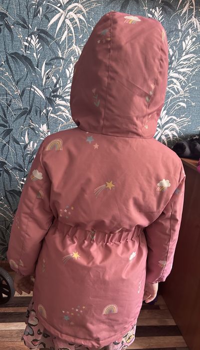 Продам куртку  размер 110