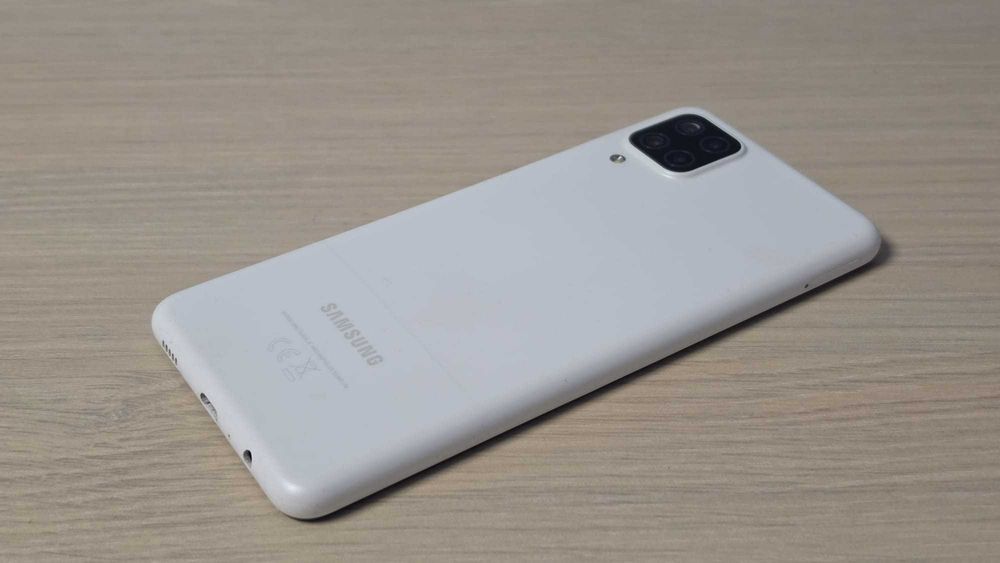 Samsung Galaxy A12 – Arată și funcționează impecabil / Liber de rețea