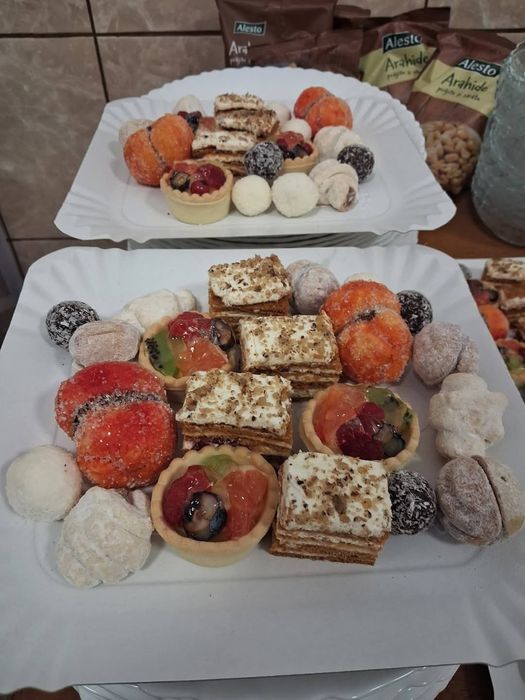 Firma catering husi organizam evenimente