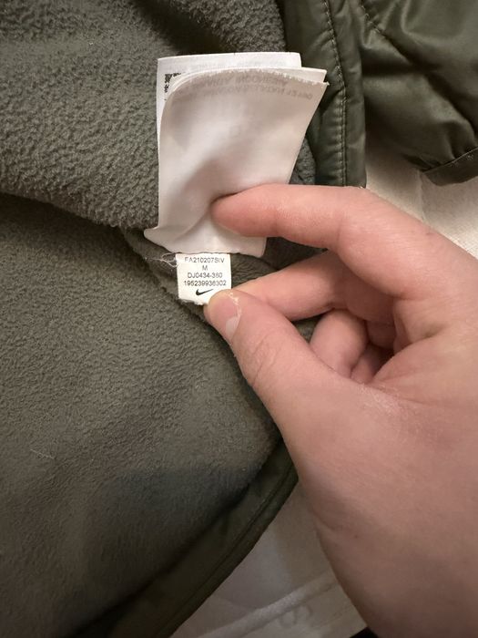 Куртка Nike продам