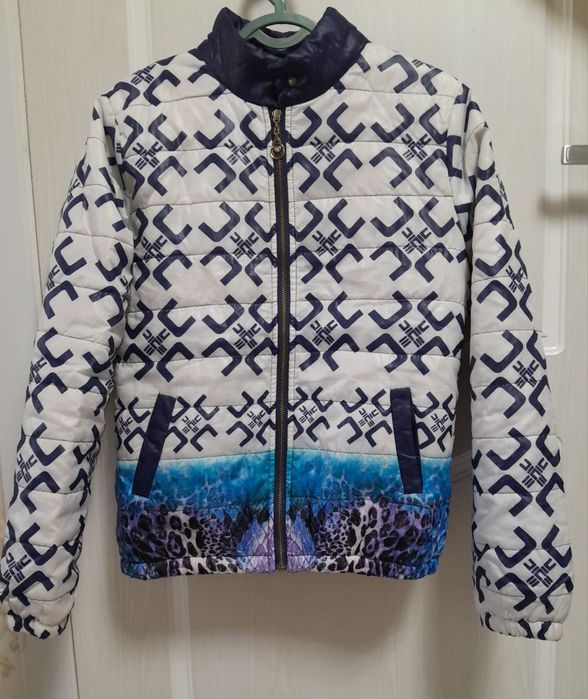 Продам куртку женская демисезонная