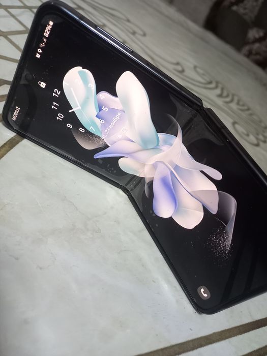 Samsung Galaxy Z Flip 4