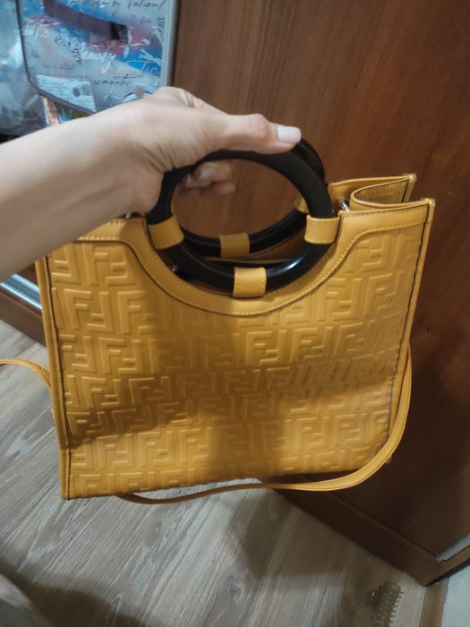 Продам сумку 5000