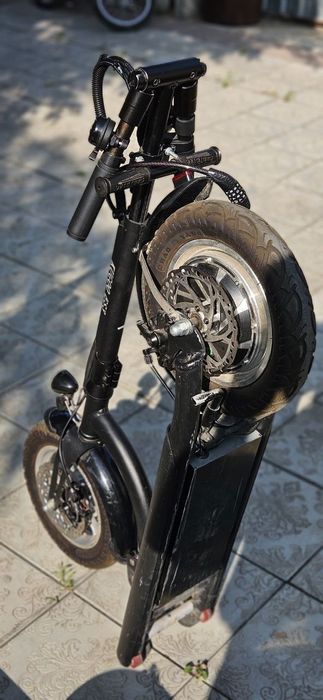 Продам электросамокат