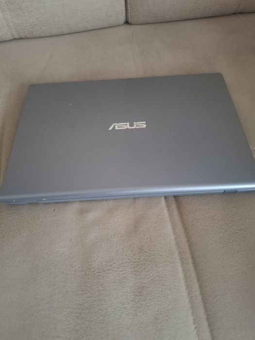 Продаю ноутбук (Intel i3 11th Gen / 8GB RAM)
