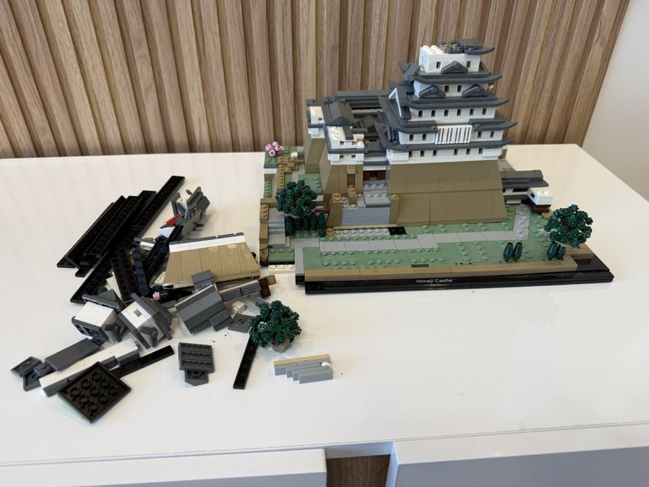 Lego Architecture 21060-Замъкът Химеджи