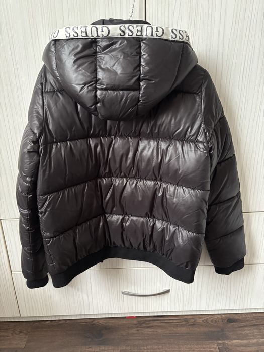 Зимно яке на Guess