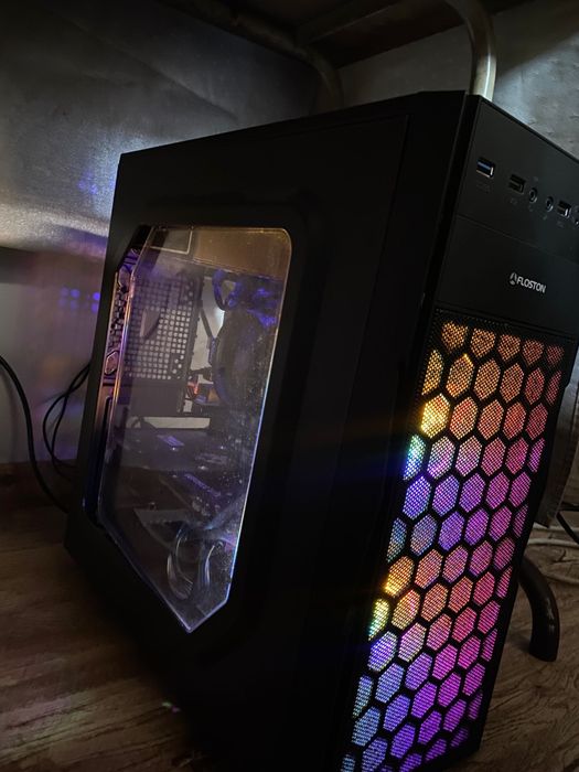 Vand Pc Gaming Perfect Pentru Jocuri
