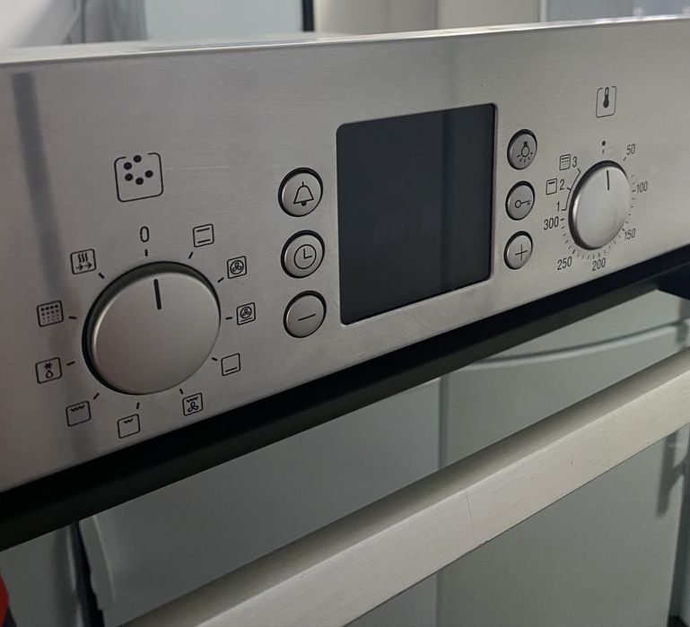 Фурна за вграждане Bosch HBN730550S/02. Пиролиза