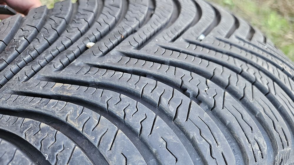 2бр гуми 205 55 16 мишелин