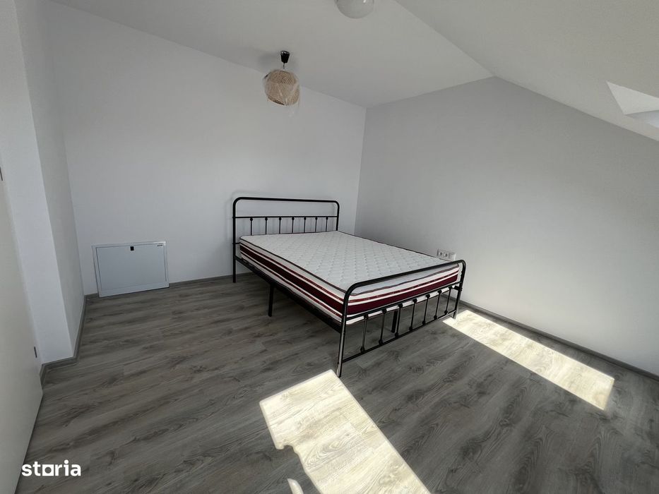 Casă nouă de închiriat – 5 camere, tip înșiruit, zona Cristian