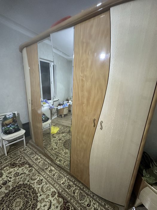 Спальный гарнитур