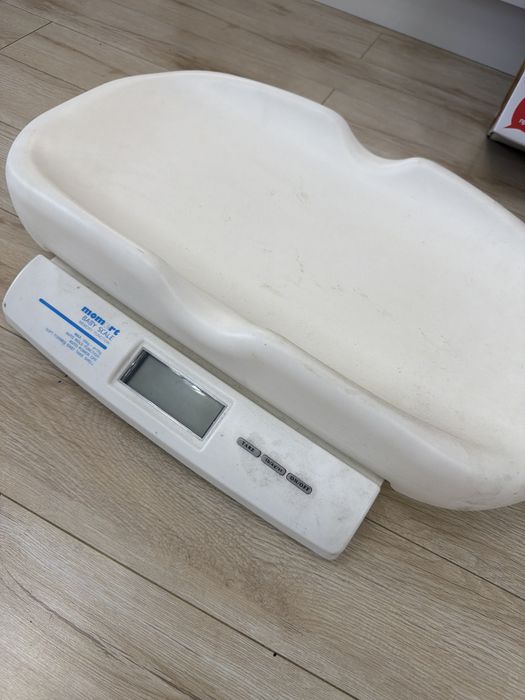 Продам весы для новорожденных