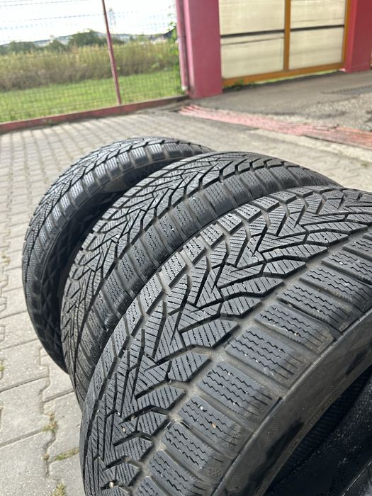 Anvelope/Cauciucuri Uniroyal WinterExpert 245 45 R19 102V XL