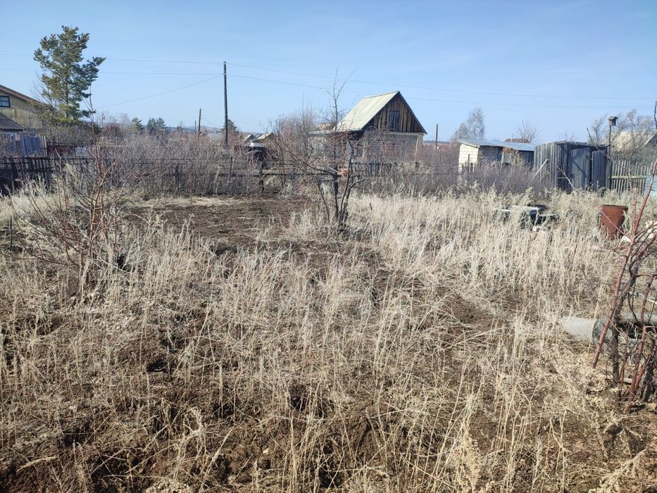 Продам Дачу с водой и со светом.