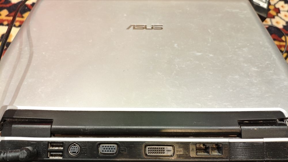 Ноутбук ASUS A8SR