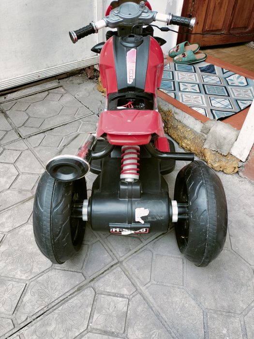 Продам электромобиль