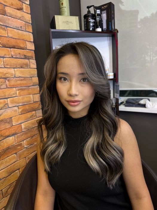 Парикмахер опыт работы 8 лет