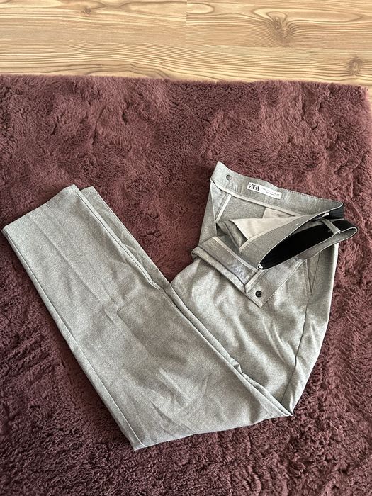 Pantaloni stofa Zara