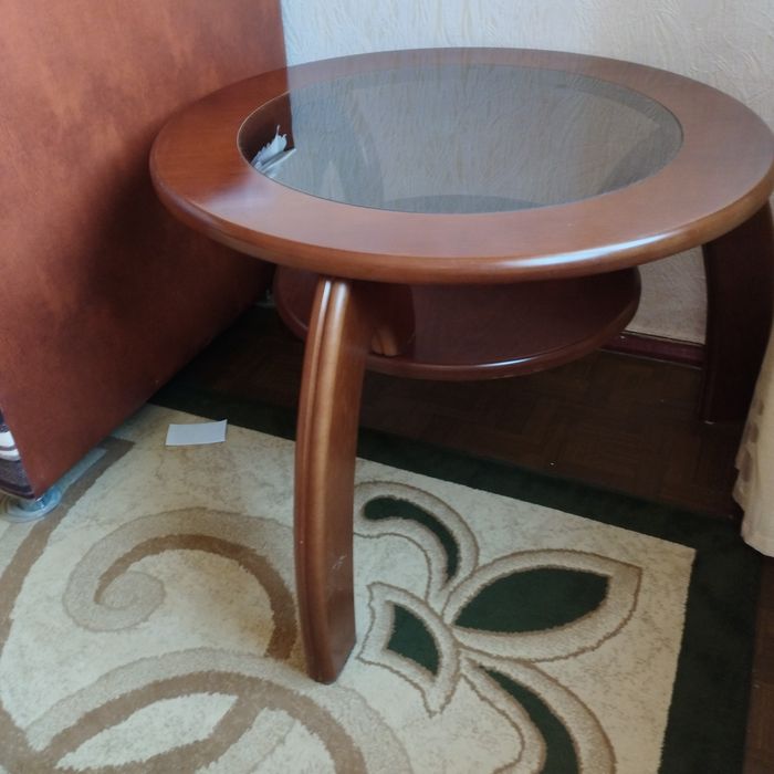 Журнальный столик