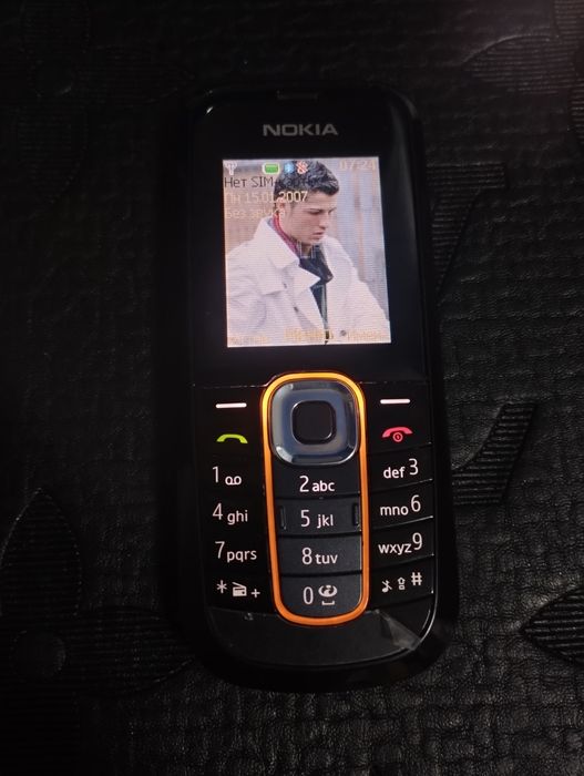 Assalom alekum Telefon Sotiladi Original Nokia 2600 klassik