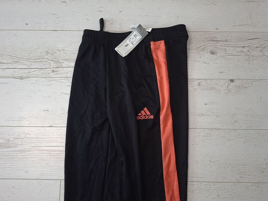 Adidas-Ориг. Долнище Ново!!!