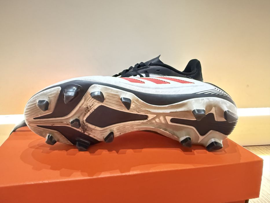 Футбольные бутсы