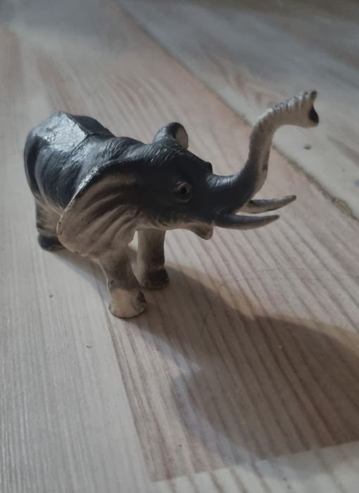 Продам коллекцию  Животных