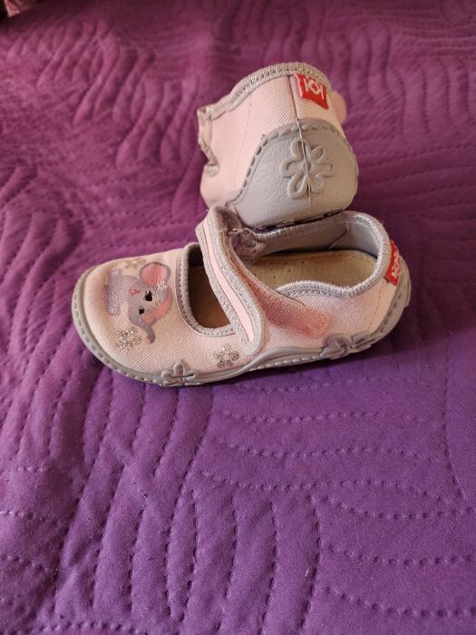 Детски сетове дрешки и обувки.Размер от 74 до 110.