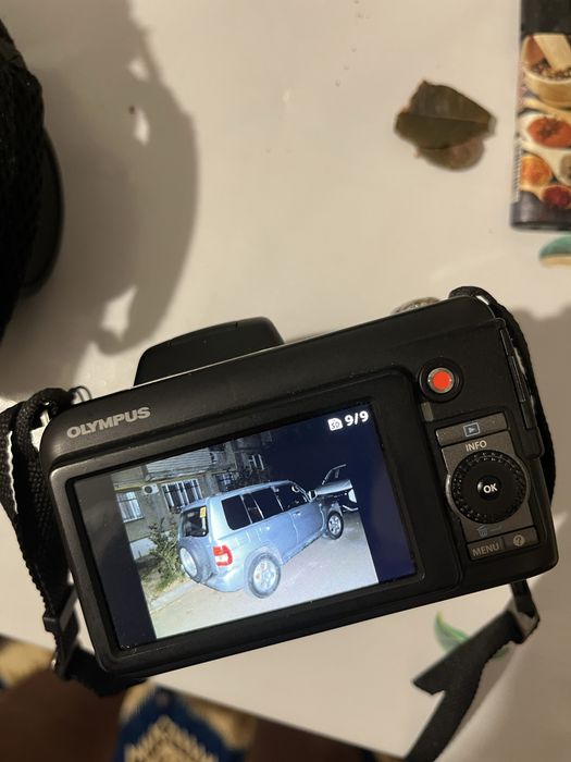 Olympus SP-800UZ
